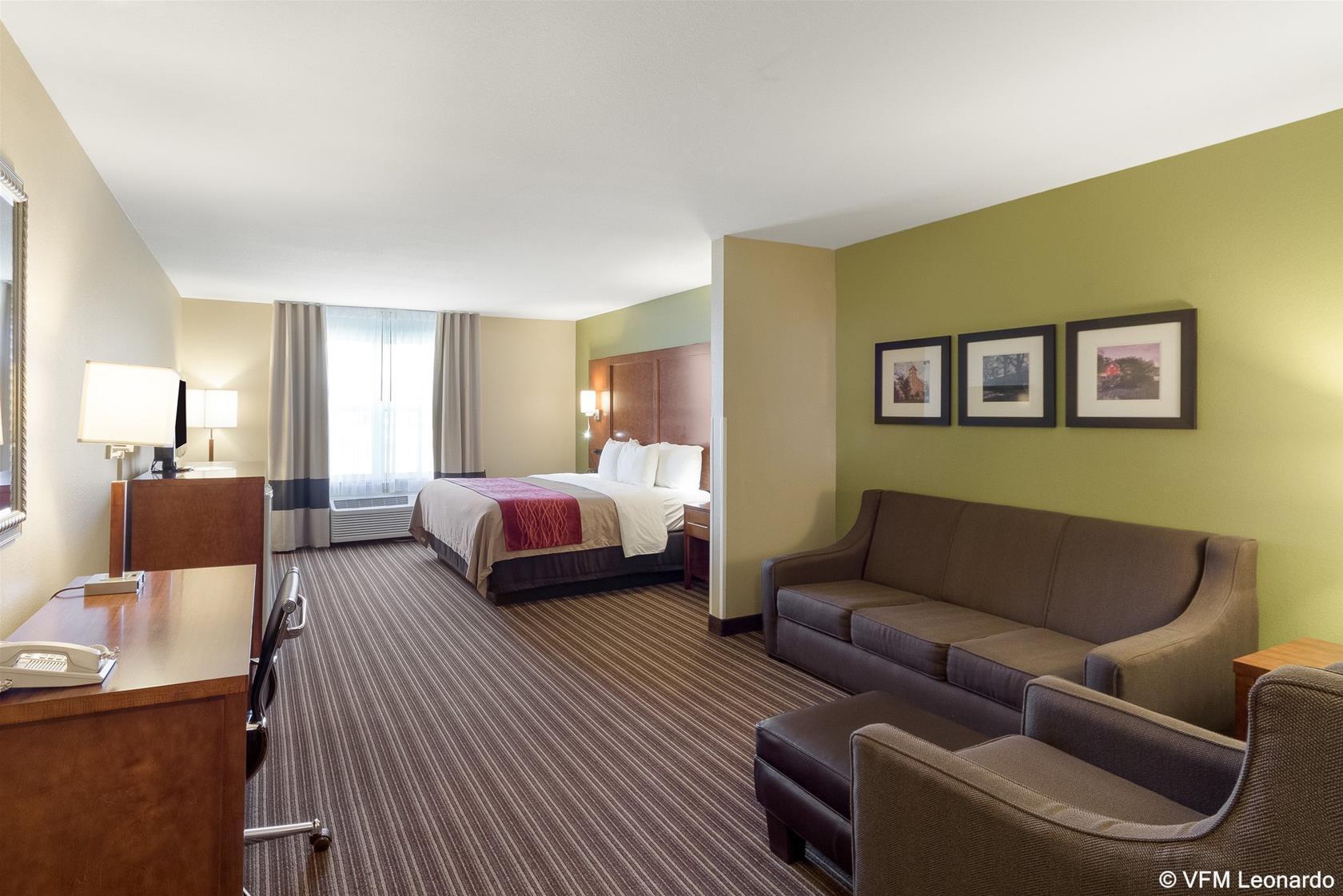 Comfort Inn & Suites Fayetteville-University Area Ngoại thất bức ảnh