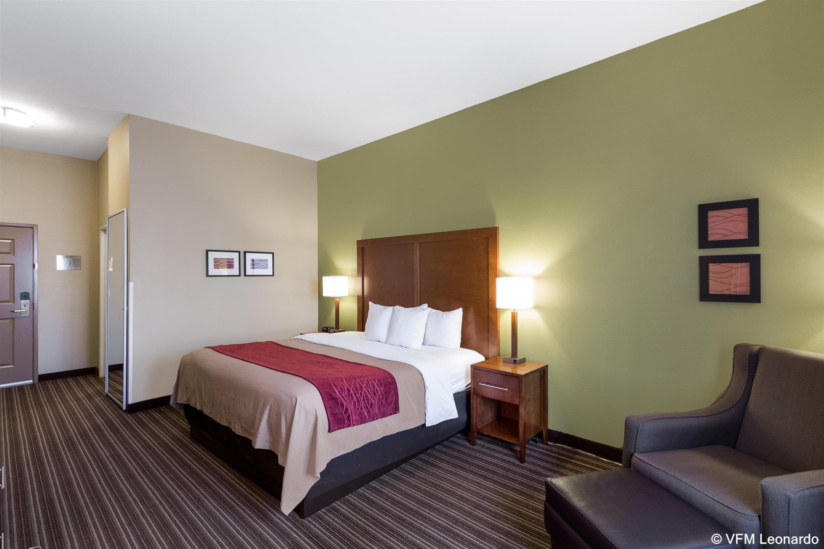 Comfort Inn & Suites Fayetteville-University Area Ngoại thất bức ảnh