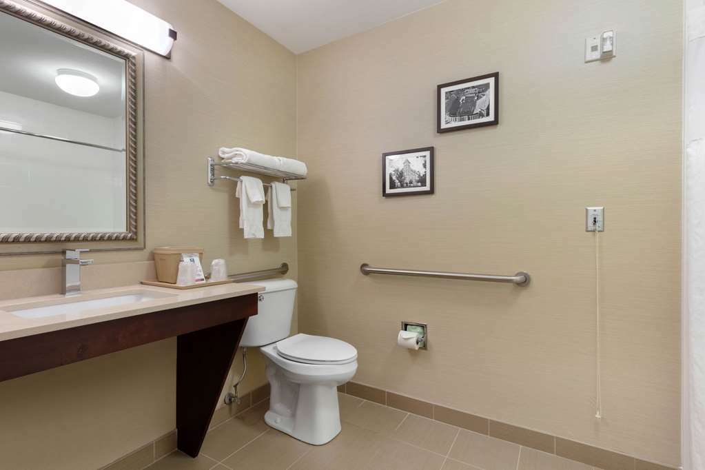 Comfort Inn & Suites Fayetteville-University Area Phòng bức ảnh